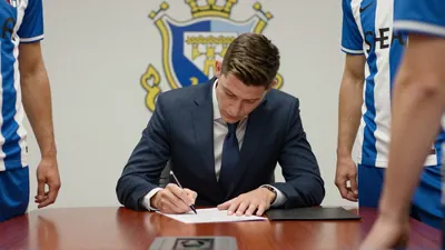 Álex Calatrava joins RCD Espanyol and targets a starting role